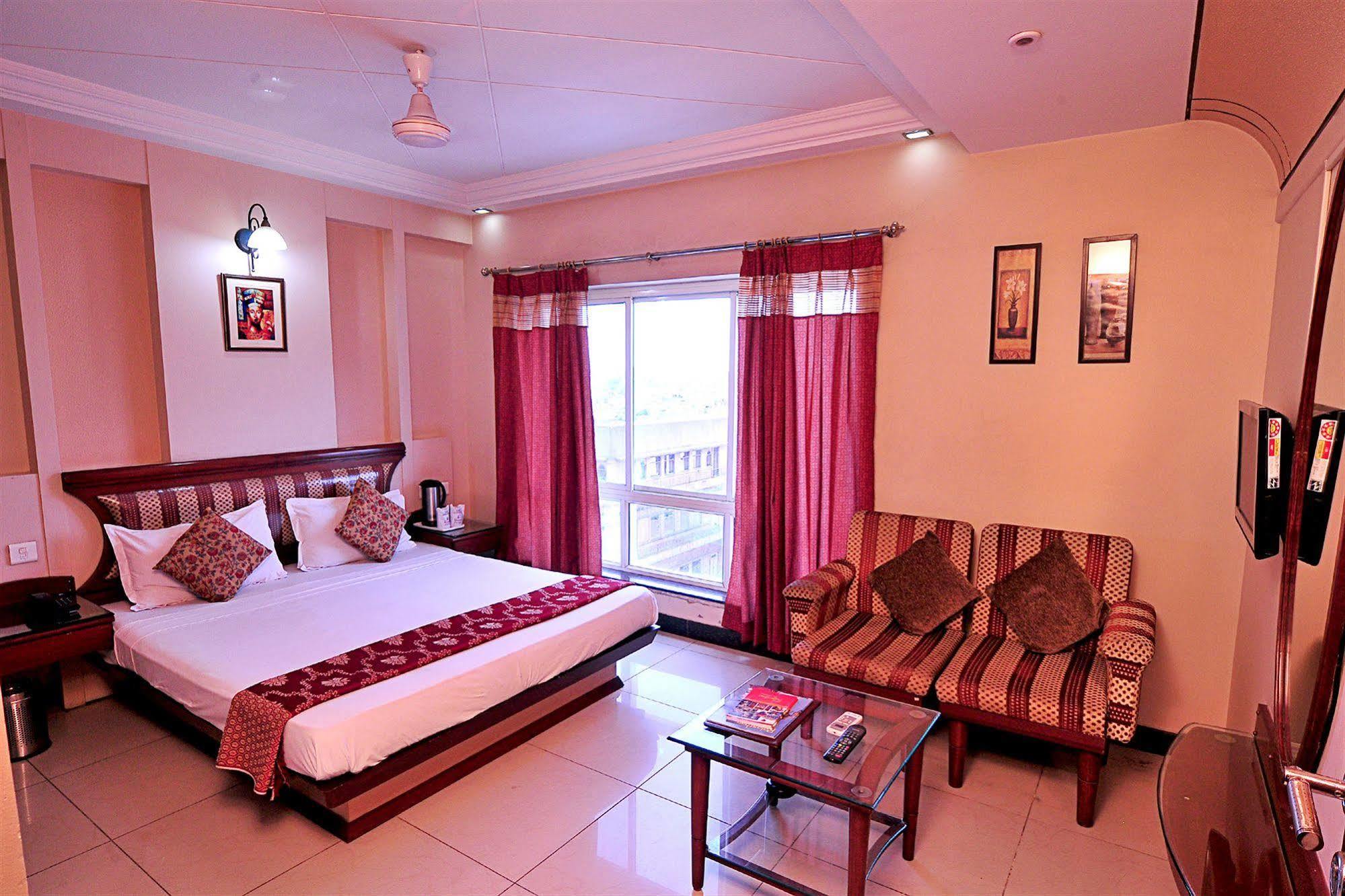 Hotel Ratnawali จ๊อดปูร์ ภายนอก รูปภาพ